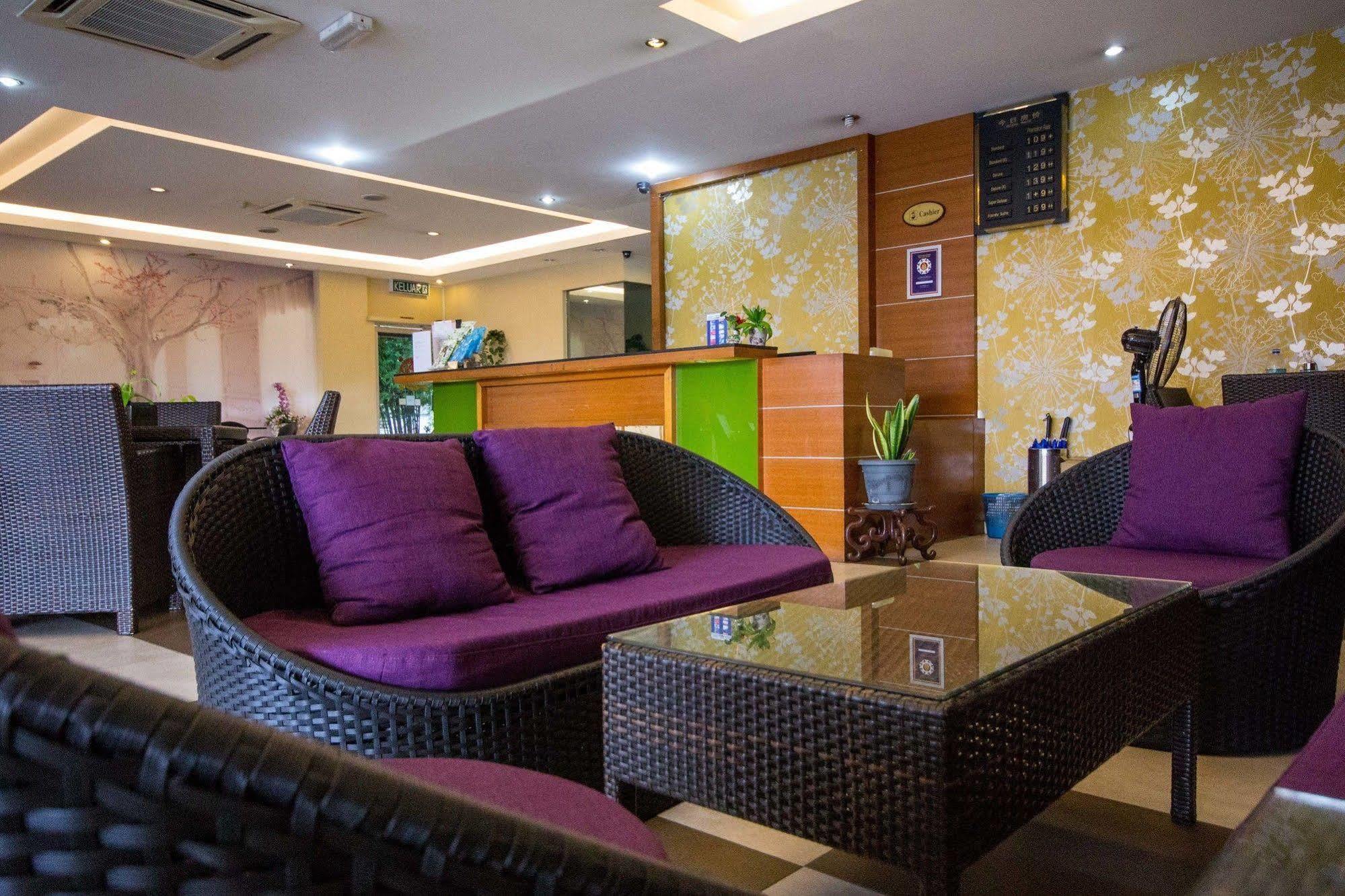 Sri Indar Hotel Μπουκίτ Μερταχάμ Εξωτερικό φωτογραφία