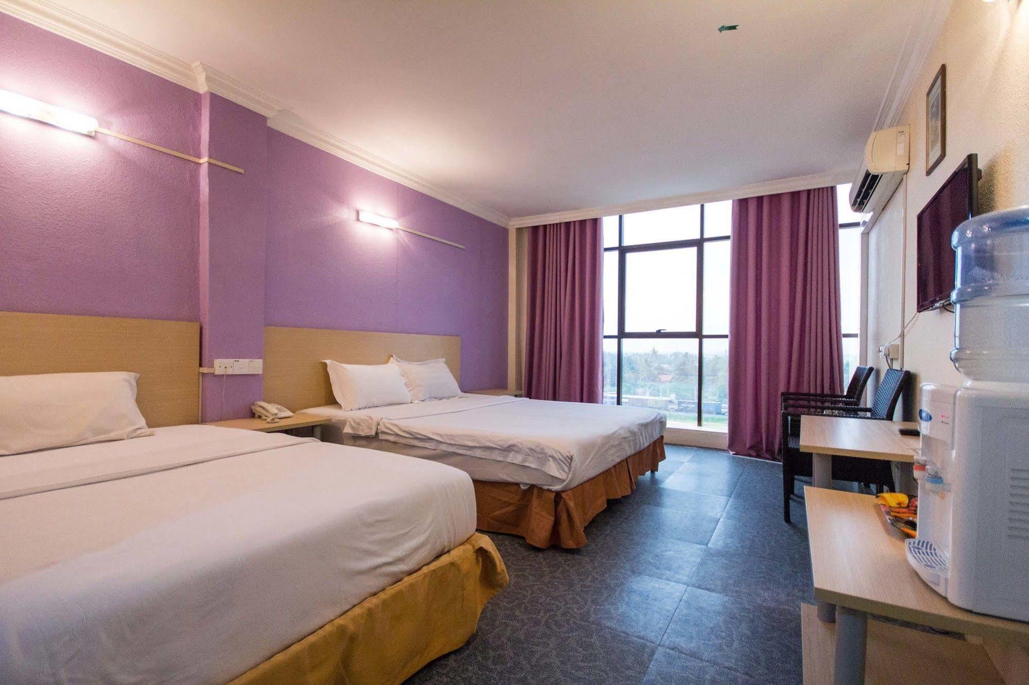Sri Indar Hotel Μπουκίτ Μερταχάμ Εξωτερικό φωτογραφία